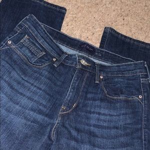 Levi’s cropped jeans